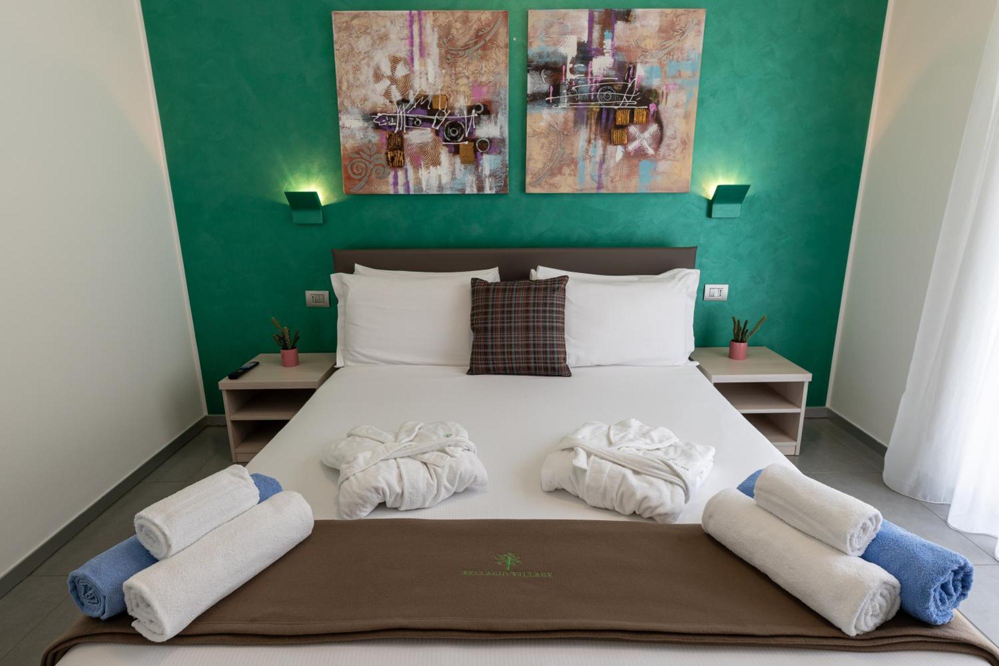 Bellagio Village- 4 Apartments By The Lake - Seasonal Warm Pool And Sauna Oliveto Lario Eksteriør billede