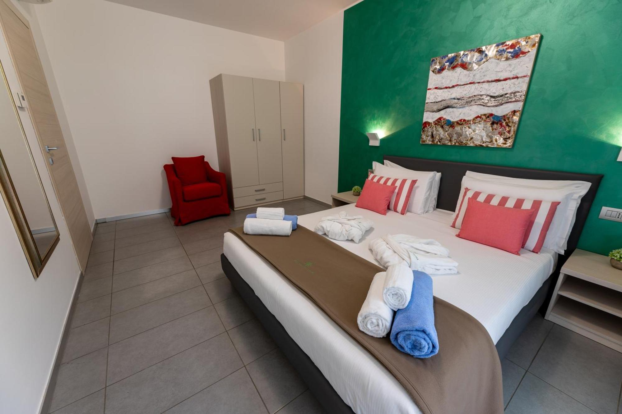 Bellagio Village- 4 Apartments By The Lake - Seasonal Warm Pool And Sauna Oliveto Lario Eksteriør billede