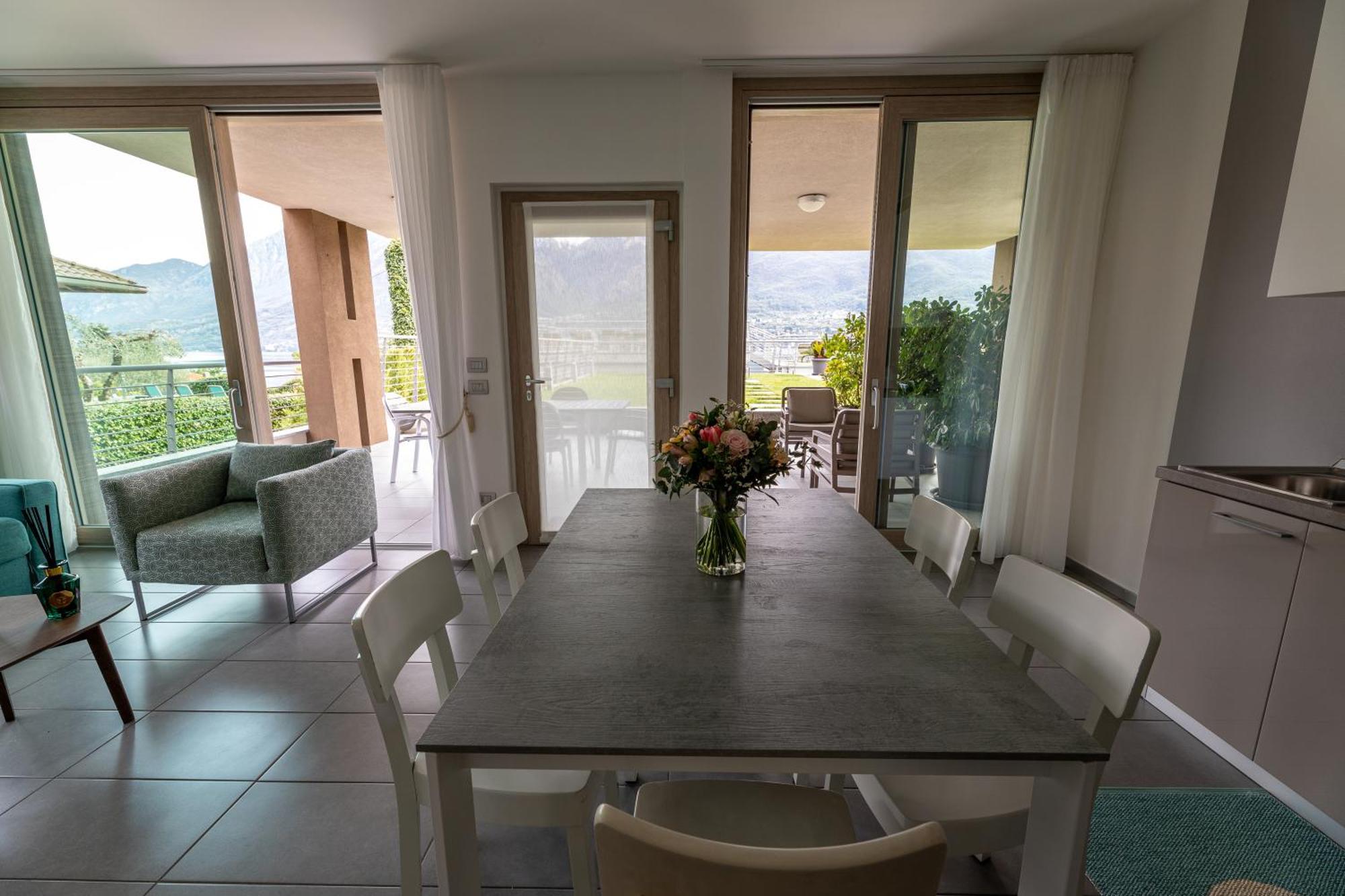 Bellagio Village- 4 Apartments By The Lake - Seasonal Warm Pool And Sauna Oliveto Lario Eksteriør billede