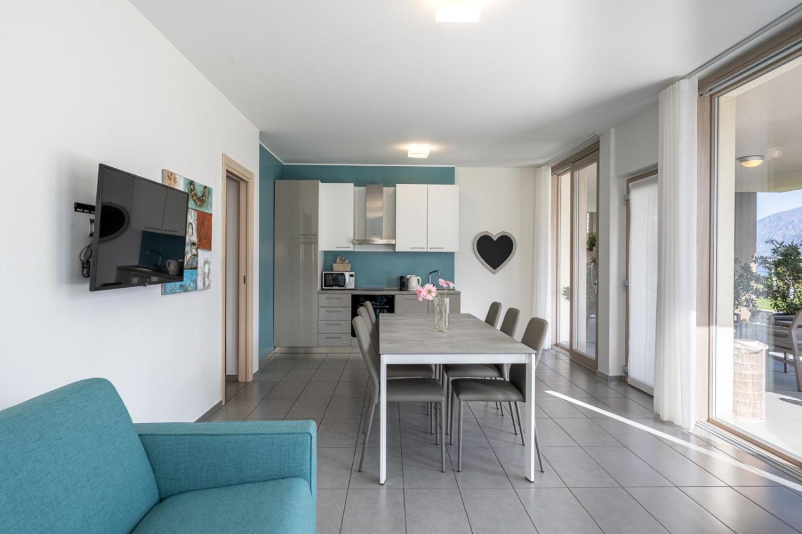 Bellagio Village- 4 Apartments By The Lake - Seasonal Warm Pool And Sauna Oliveto Lario Værelse billede